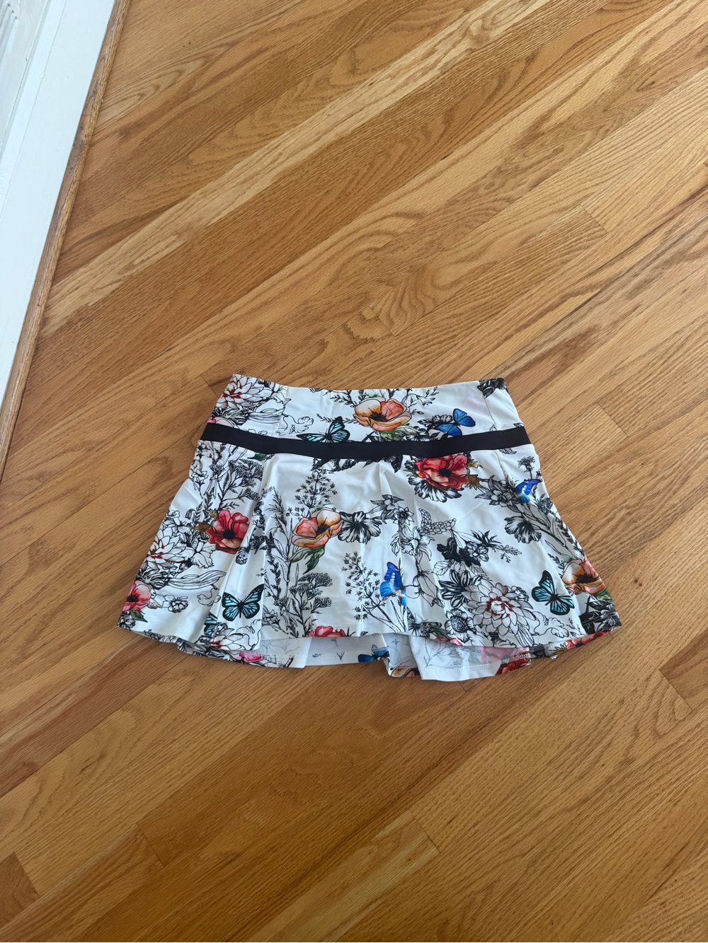 BPassionit tennis skirt skort floral butterfly black and white